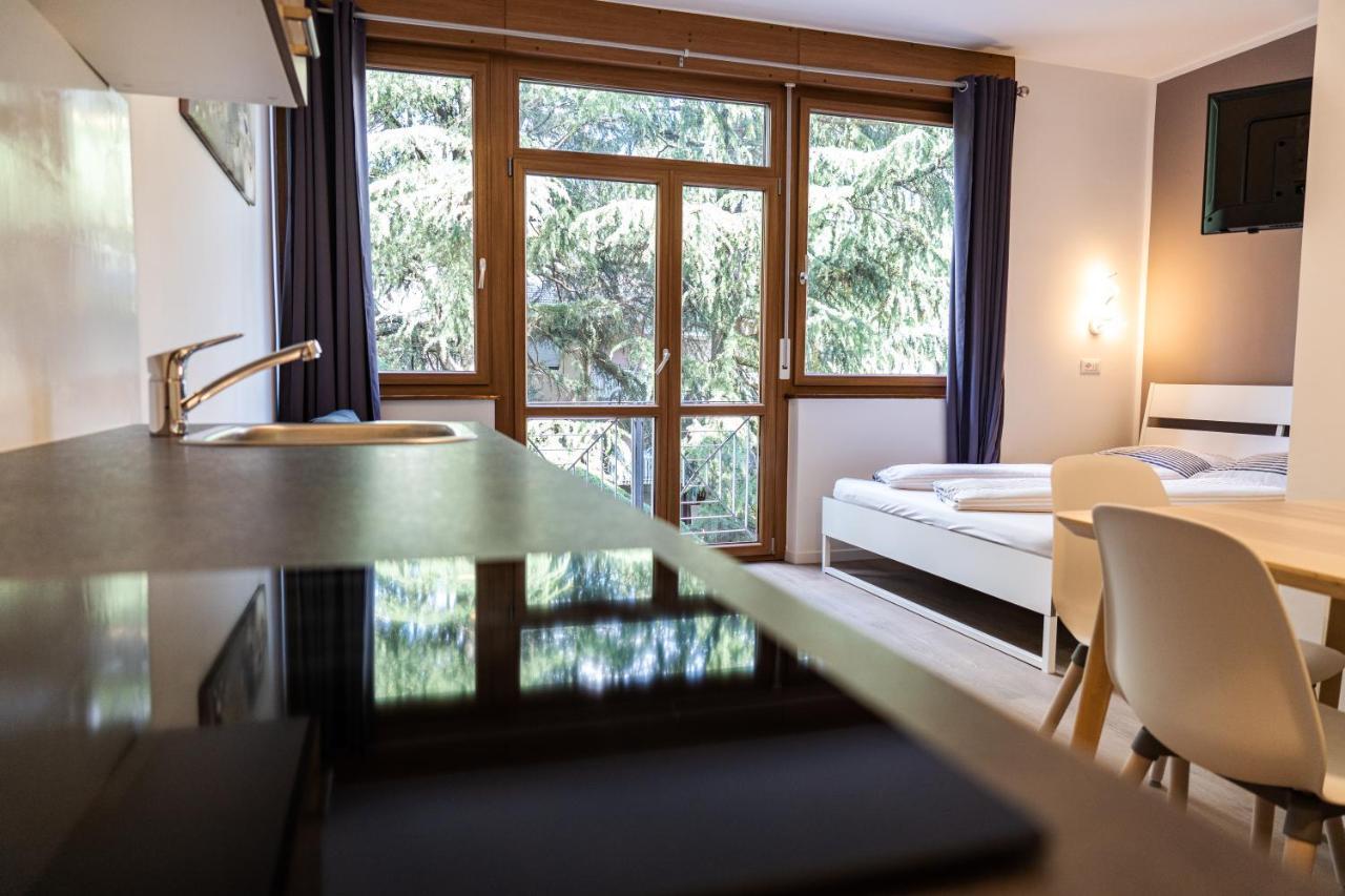 Flow Apartments Winkel Studio Мерано Экстерьер фото