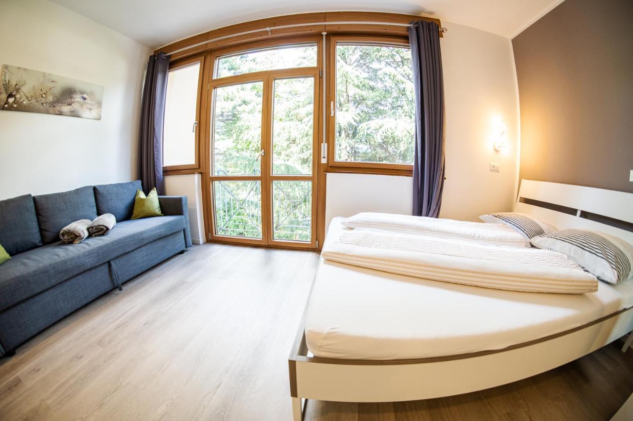 Flow Apartments Winkel Studio Мерано Экстерьер фото